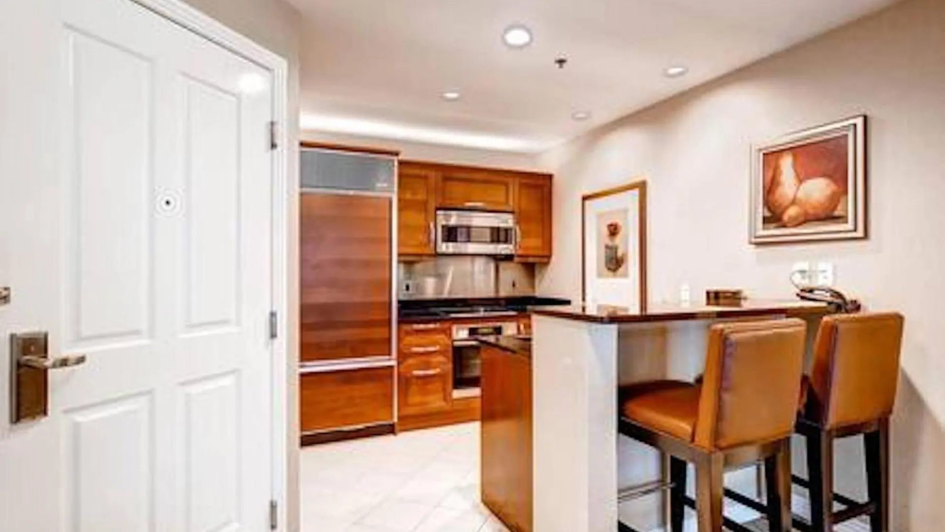 Strip & Sphere View - Separate Living Room - 2 Full Bath - Full Kitchen - Balcony - 900 Sqft - Mgm Signature Las Vegas United States